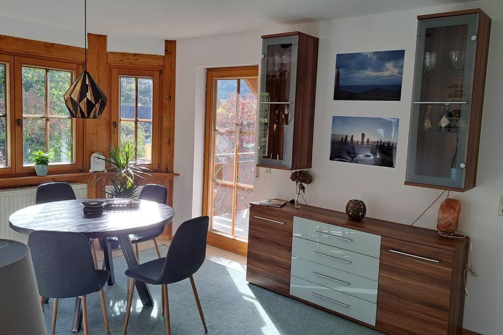 Gemuetliche Waldrandlage In Badenweiler Sehringen Ferienwohnung المظهر الخارجي الصورة